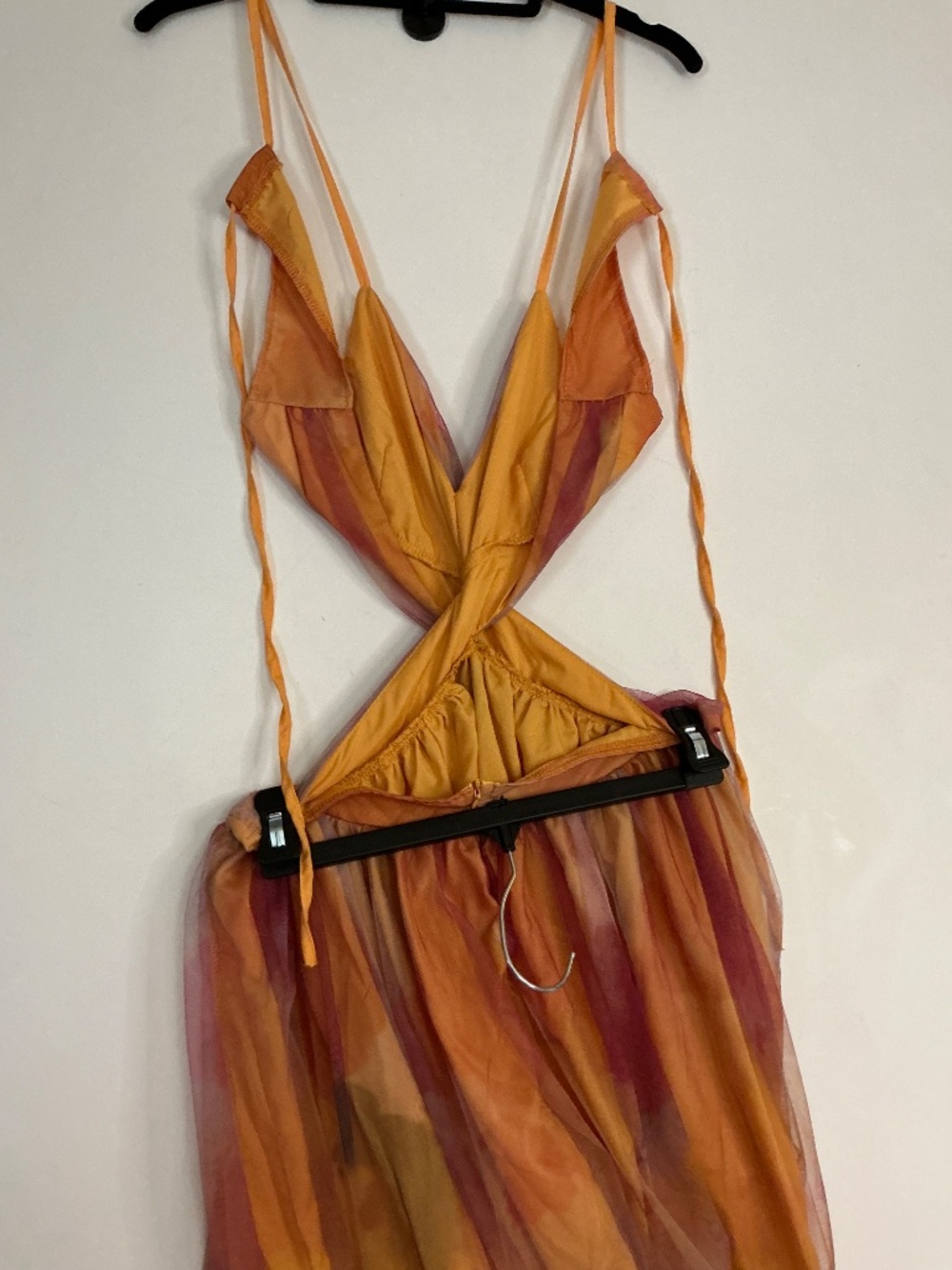 Cindy Beautiful Floral Print Maxi dress Medium NWOT - Picture 9 of 11
